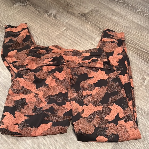 NWOT Lululemon Jogger 29" - 6 - Picture 2 of 7